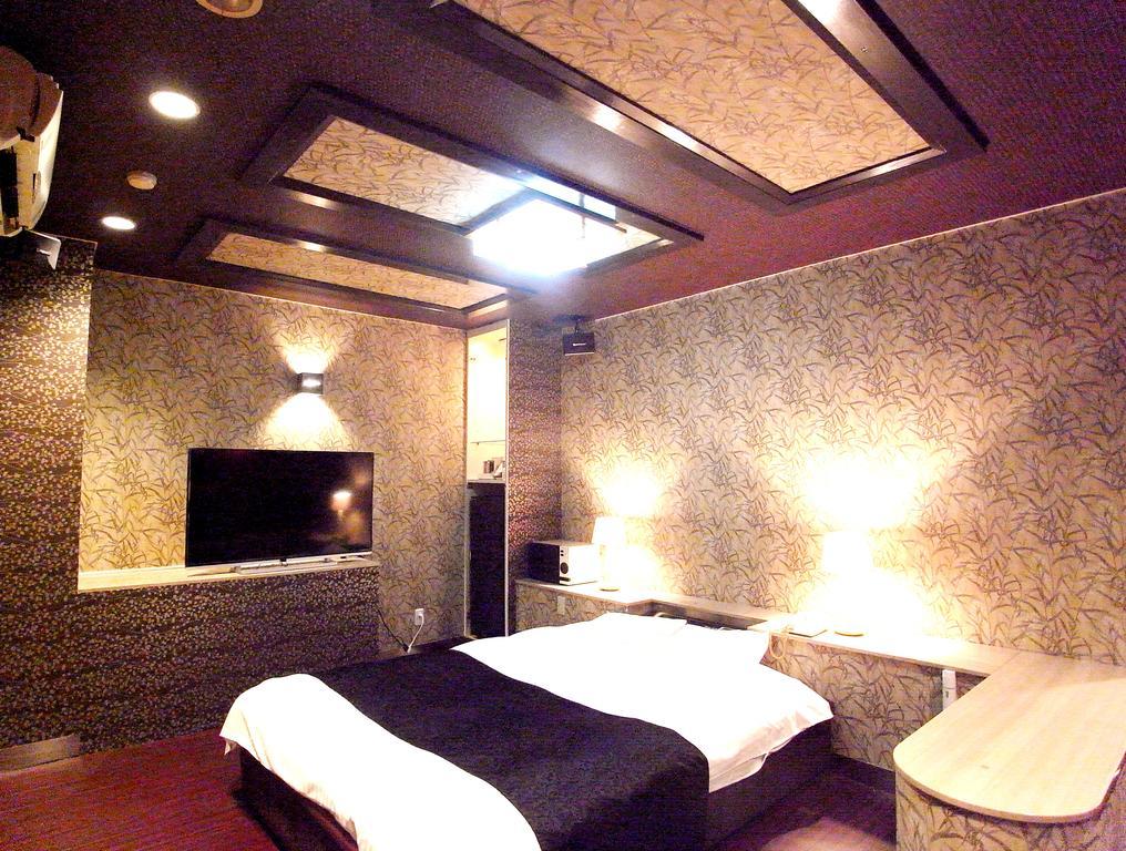 ホテル暴れ狸の鬼袋姫路駅前店 男塾ホテルグループ (Adults Only) Химеджи Стая снимка
