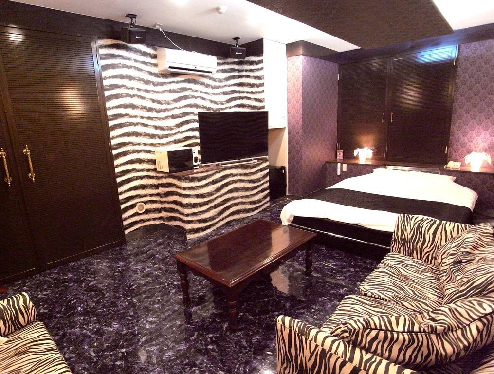 ホテル暴れ狸の鬼袋姫路駅前店 男塾ホテルグループ (Adults Only) Химеджи Стая снимка