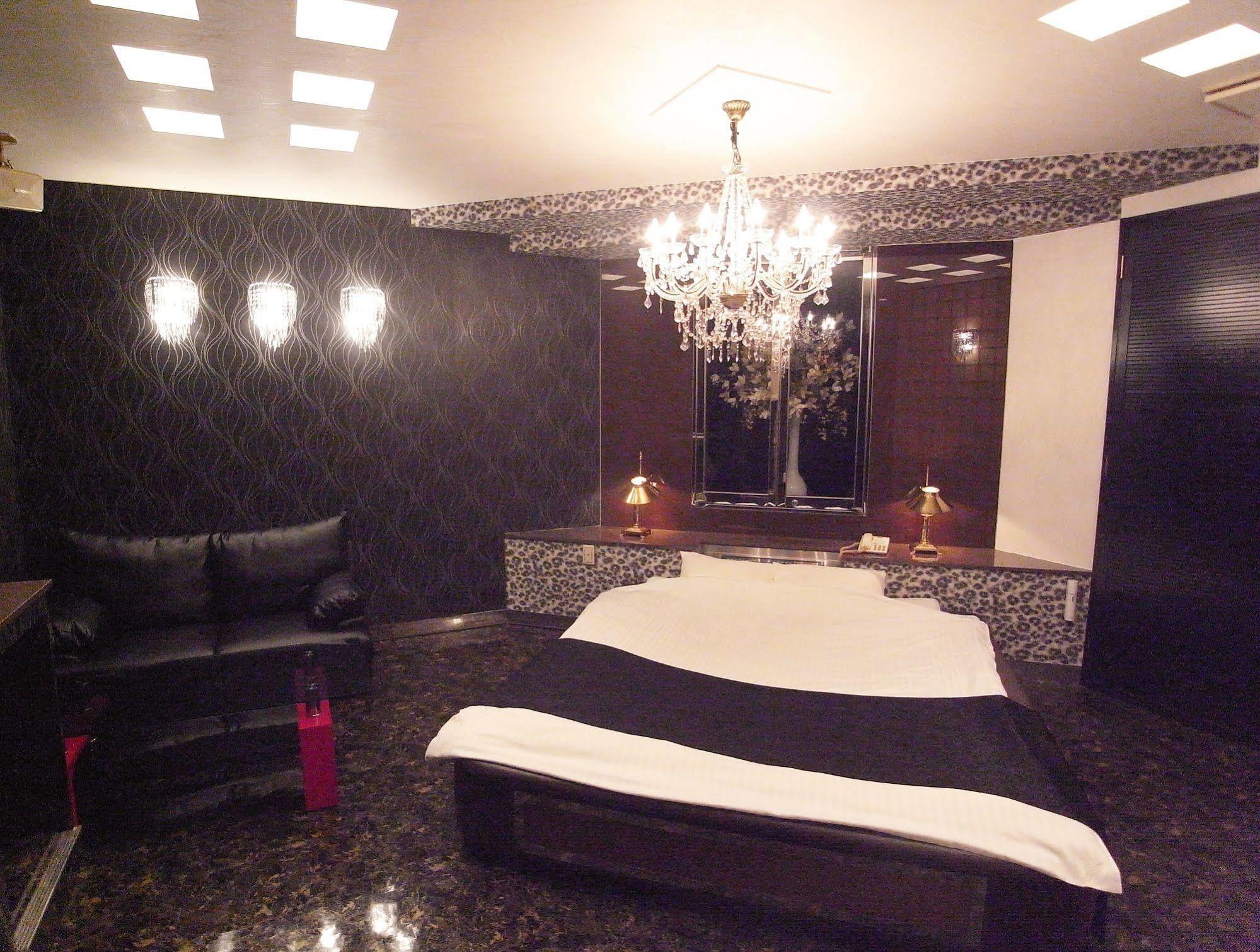 ホテル暴れ狸の鬼袋姫路駅前店 男塾ホテルグループ (Adults Only) Химеджи Екстериор снимка